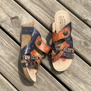 L'Artiste Jadora Wedge Sandal Camel
EU 41 US 9.5-10